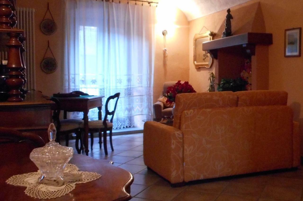 B&B Dolce Caraglio Екстер'єр фото